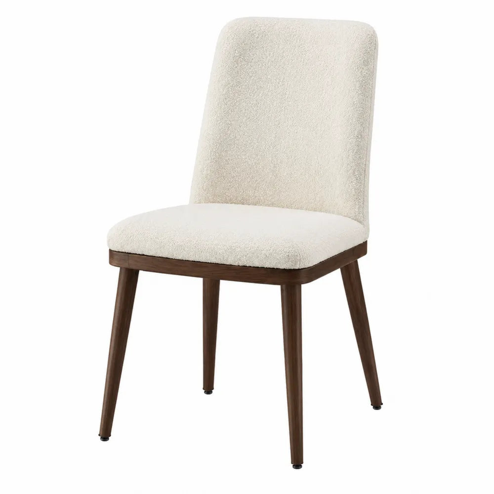 Chaise en bois avec tissu bouclette crème