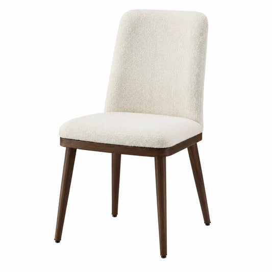 Chaise en bois avec tissu bouclette crème